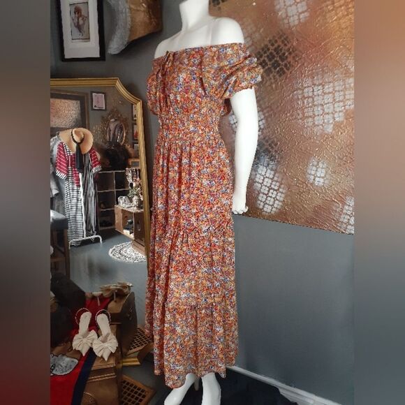 Floral Bohemian Ruffled Maxi Dress - Picture 5 of 16